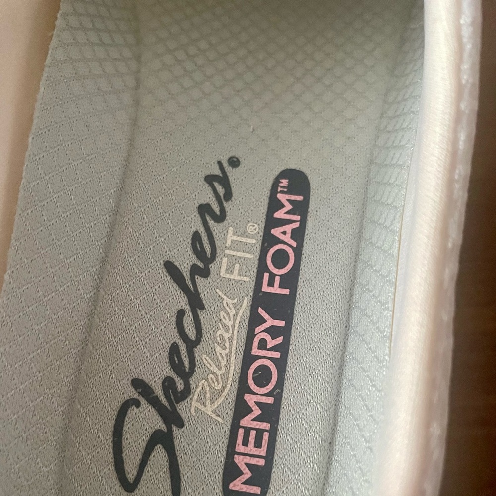 Sketchers,   White slide sneaker, size 8